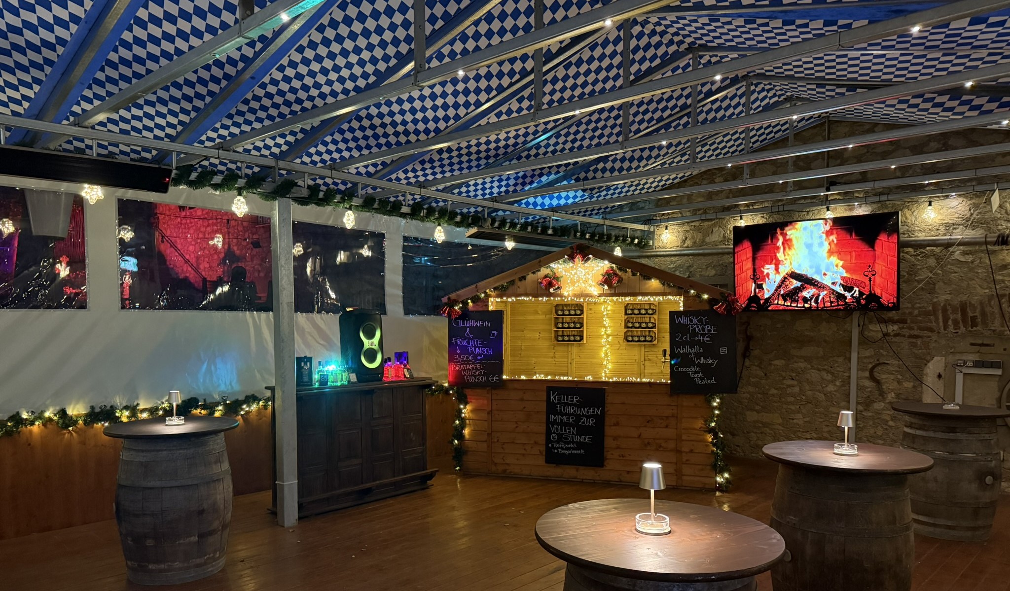 Glühweinstand im Biergartenzelt des Spitalkellers