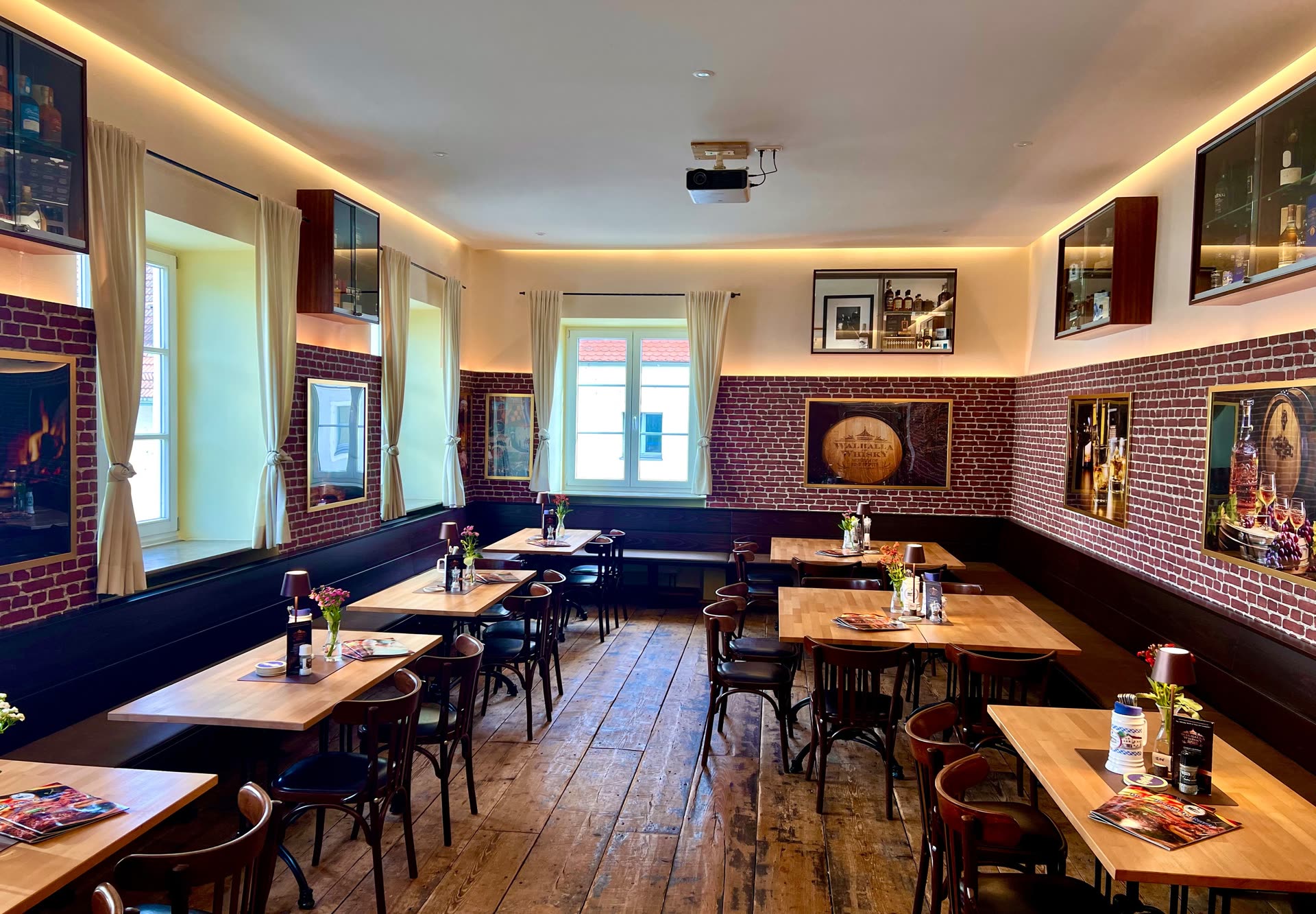 Whiskyzimmer &ndash; R&auml;umlichkeiten im Spitalkeller